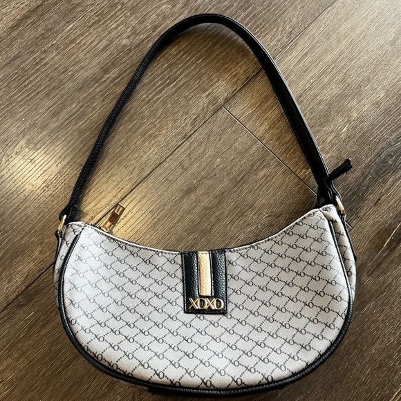 XOXO Monogram Black and Cream Shoulder Bag - Picture 1 of 7